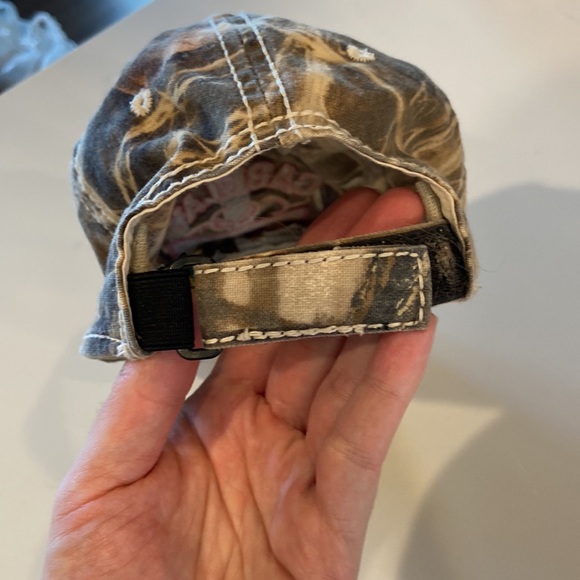 Cabellas Camo Hat - Picture 2 of 2